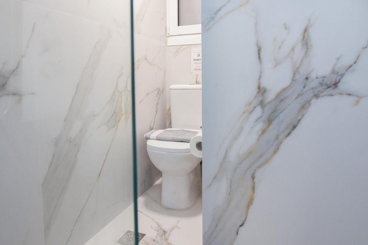 אתונה Cute Apartment Near Acropolis מראה חיצוני תמונה