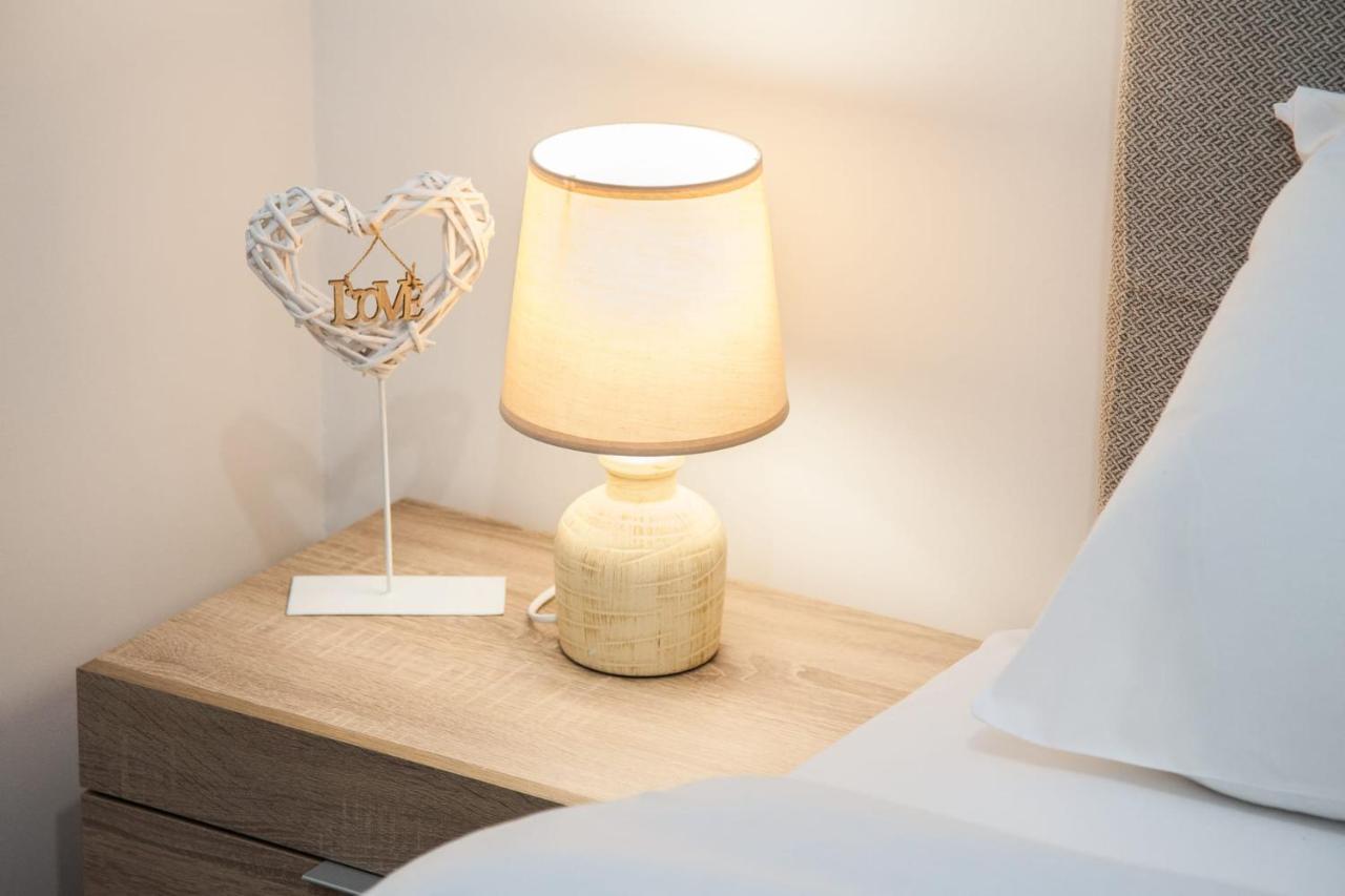 אתונה Cute Apartment Near Acropolis מראה חיצוני תמונה